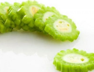 多吃苦瓜有什么好处 苦瓜的功效与作用 多吃苦瓜有什么好处 苦瓜的功效与作用